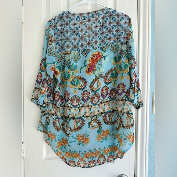 Figueroa and Flower Top Womens Large BOHO Blouse Roll Tab Blue Floral - Picture 3 of 4